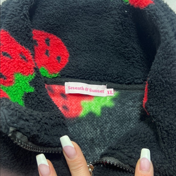 Seventh and sunsets Sherpa strawberry vest size XL - Picture 2 of 9